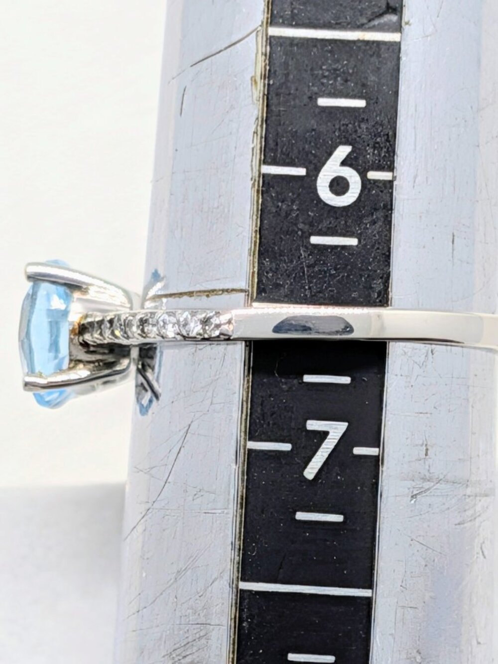 NEW Genuine Diamond and Blue Topaz Ring - Picture 7 of 12